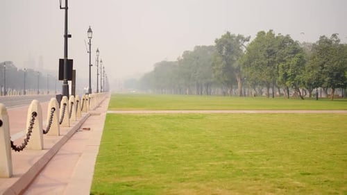 Sidewalk of India gate
