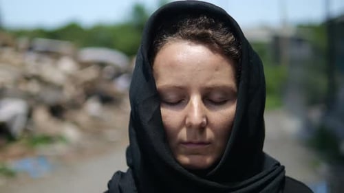 Das Gesicht einer Frau hinterließ eine Witwe, Nahaufnahme
