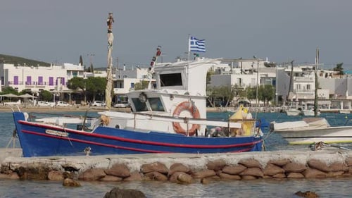 Aliki Port in Paros