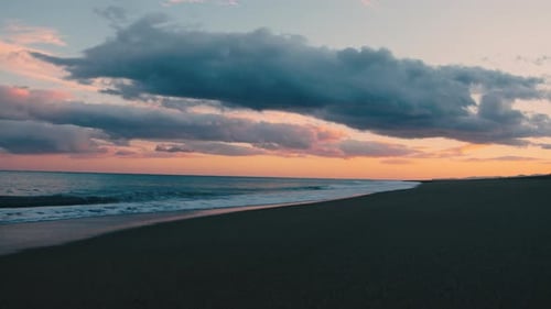 Sunning Sunrise Over the Ocean