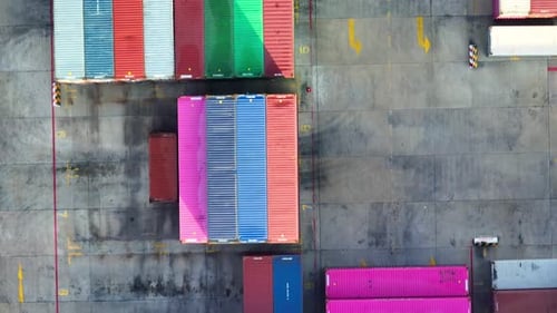 Containerhöfe aus der Vogelperspektive, 4K-Drohne