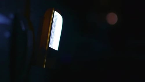 Aparelho elétrico na sala para economizar energia