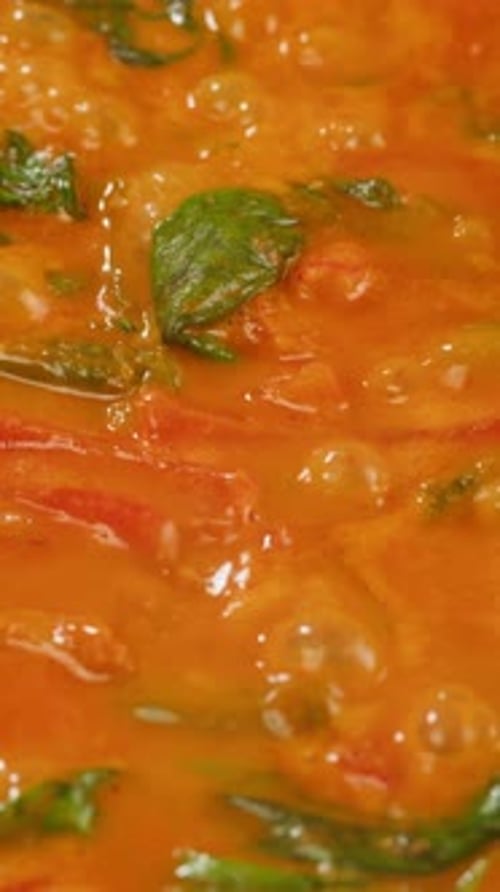 Curry de camarão vermelho de tamarindo cozinhando camarões em molho de tomate e gengibre Cozinha asiática Restaurante chinês