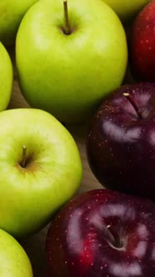 Vertical Screen Fresh Green Apples