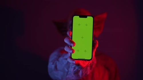 Green Screen Smartphone for Scary Conception