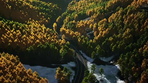 Uma vista aérea de uma estrada nas montanhas