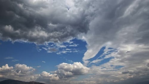 Sanfte Regenwolke im Zeitraffer 12