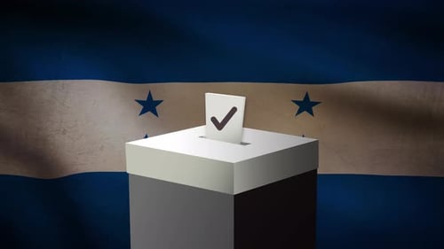 Emitir el voto en las urnas durante las elecciones en Honduras