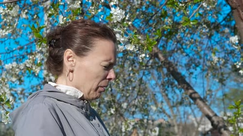 Unhappy Promenade with Allergy