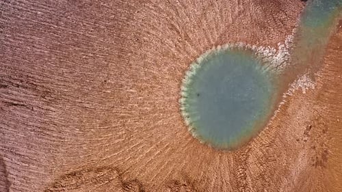 Luftbild über den Vulkansee