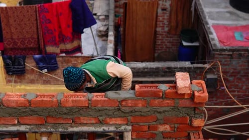 The construction of structures Using Bricks and Cement by Craftsmen,Delhi