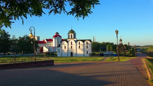 Paisaje matutino en la ciudad de Vitebsk 049