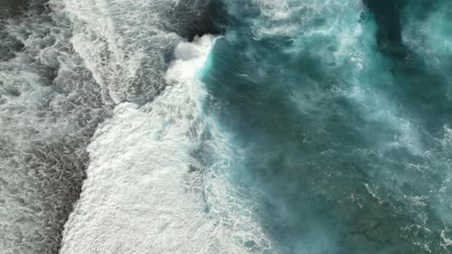 Fond d'océan turquoise avec des vagues incroyables