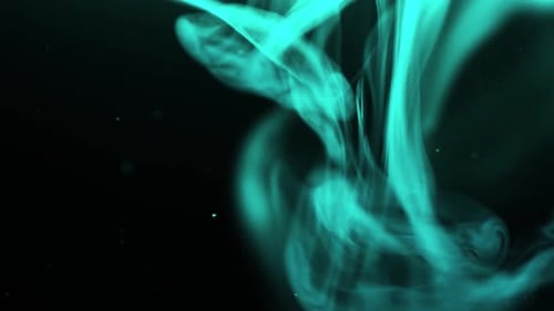 Elegante blaue Rauch- und Partikelwolken vor schwarzem Hintergrund