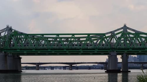 Seoul Hangang Railway Bridge Over Han River – Iconic Green Steel Truss Bridge