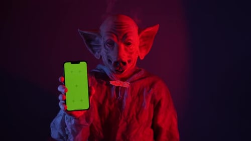 Green Screen Mock Up Crazy Man with Mask