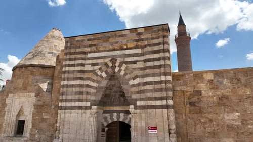 Madrasa de Cacabey 3