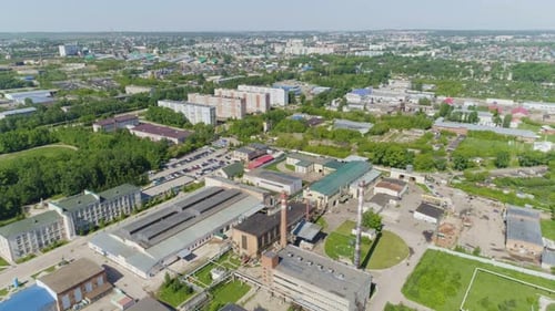 Territoire d'usine de l'industrie lourde dans le paysage urbain