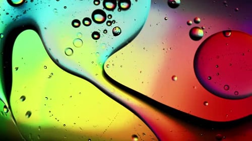 Top view movement of oil bubbles in the liquid.