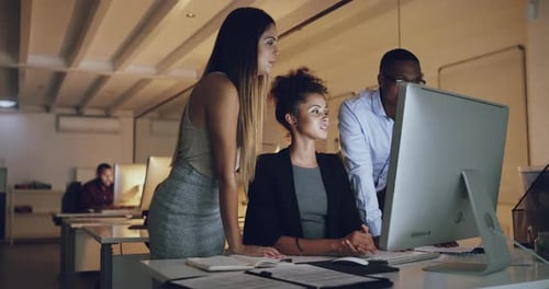 4k video footage of businesspeople working together in the office