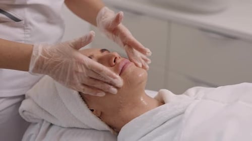 Perfect Skin Head Massage Cosmetology