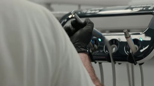 The Setup of Dental Equipment in a Modern Clinic for Enhanced Patient Care and Comfort