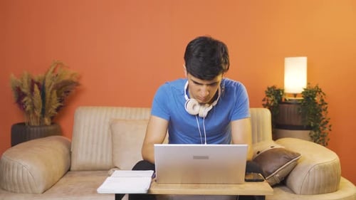 The man who got angry at what he saw on the laptop.
