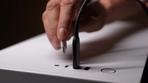 Connecting a USB-C Cord to Desktop Computer