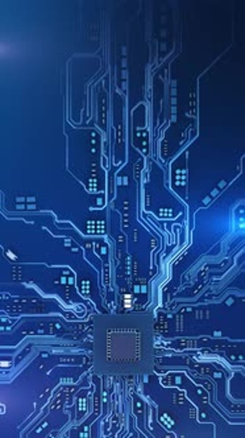 Leuchtender Prozessor auf der Elektronisch Hauptplatine und digitale Spuren zur Veranschaulichung von Rechenleistungshardware