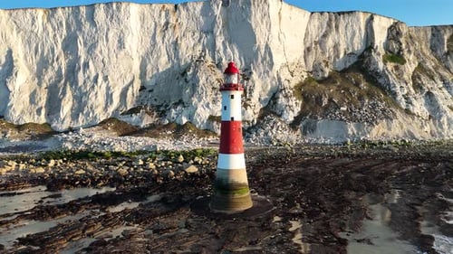 phare et falaises