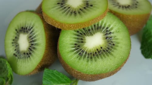 Kiwi cut in half