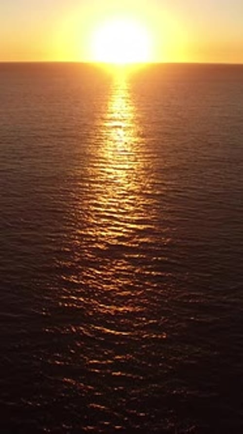 Vertikales Video von Ocean Sunset