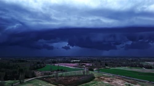 Dark clouds cause a thunderstorm.