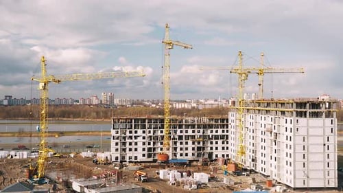 Städtebau Bau von Wohngebieten Aktiver Einsatz von Baukranen an der