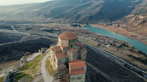 Vista de Drone do Mosteiro de Jvari