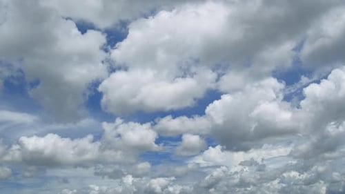 Blauer Himmel, weiße Wolken, Landschaft, weiße Wolken, 4K-Zeitraffer.