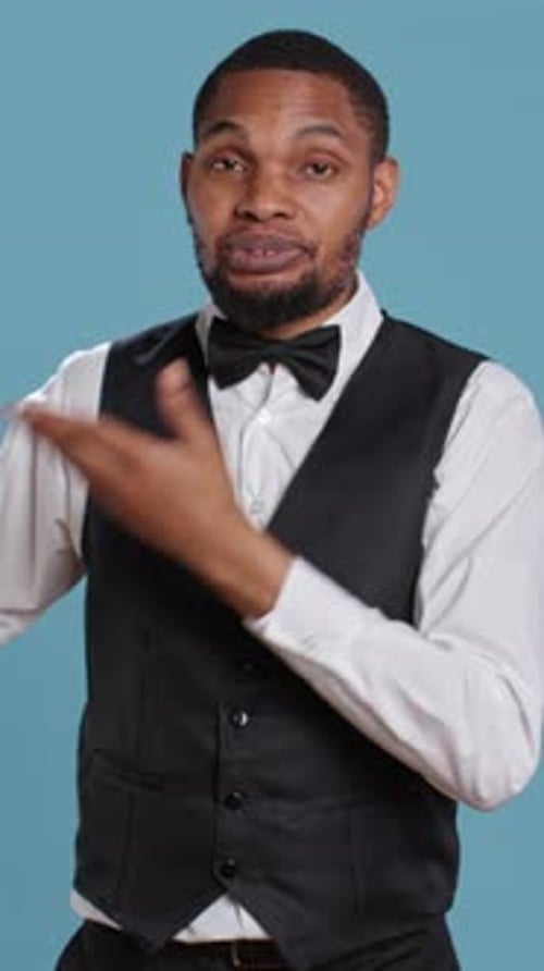 Vertical Video Hotel Concierge Using a Wall Indicator to Guide Clients to the Conference Room