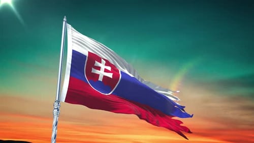 Die slowakische Flagge weht realistisch mit Himmel