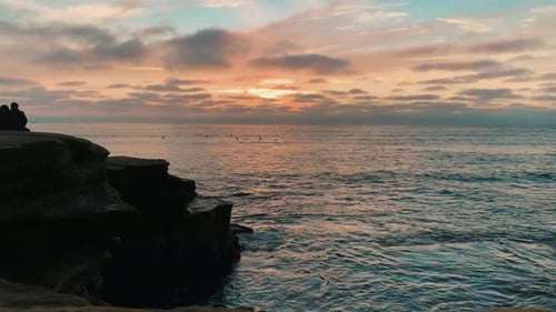Lapse de tiempo al atardecer en Cliffside