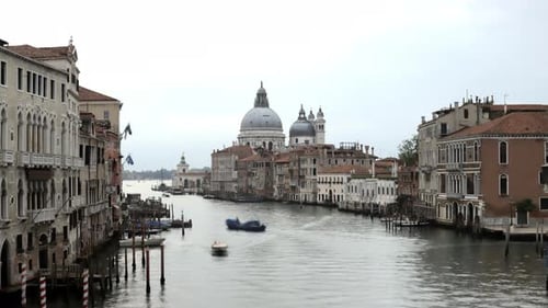 Timelapse of the Grand Canal in Venice, Italy
