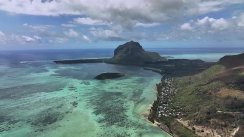 Landschaften der Insel mit Blick auf den Mount Le Morne Brabant