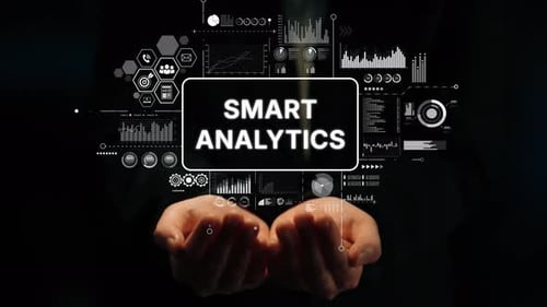 Smart Analytics-Konzept mit Datenvisualisierungselementen vor dunklem Hintergrund in den Händen. Asympto