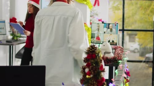 Office Employee and Telecommuting Team