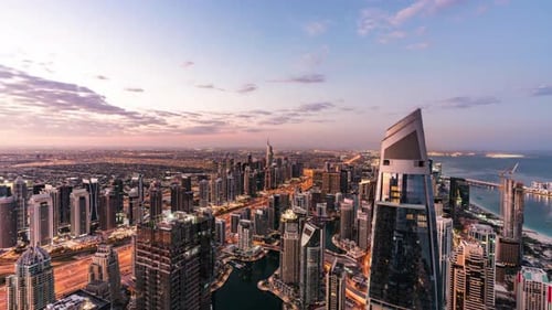 Zeitraffer von Dubai Marina von der Nacht zum Tag — 4K Skyline Transition