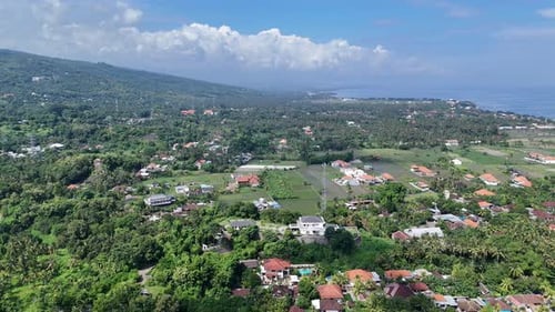 Vue aérienne de Lush Lovina à Bali
