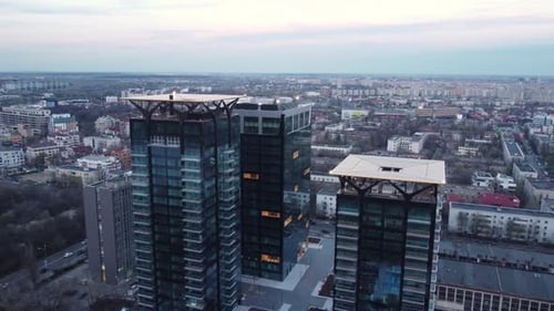 Vista aérea de edificios comerciales