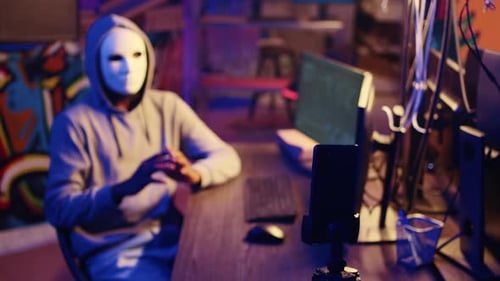 Hacker Threatens to Deploy Malware