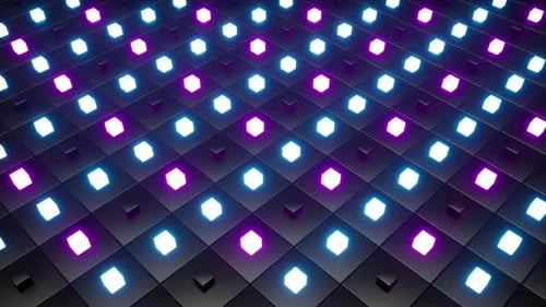 Cubos pequeños con luz de neón parpadeante sobre fondo de mosaico cuadrado