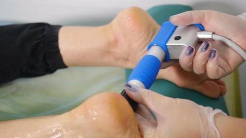 Shockwave Heel Therapy in Modern Clinic