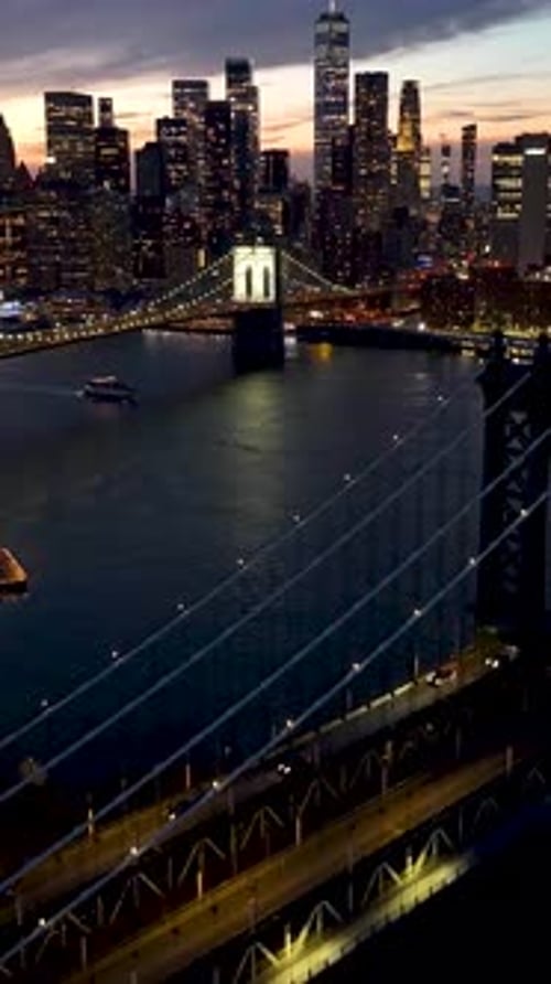 Sunset in Manhattan Bridge At Manhattan In New York United States.